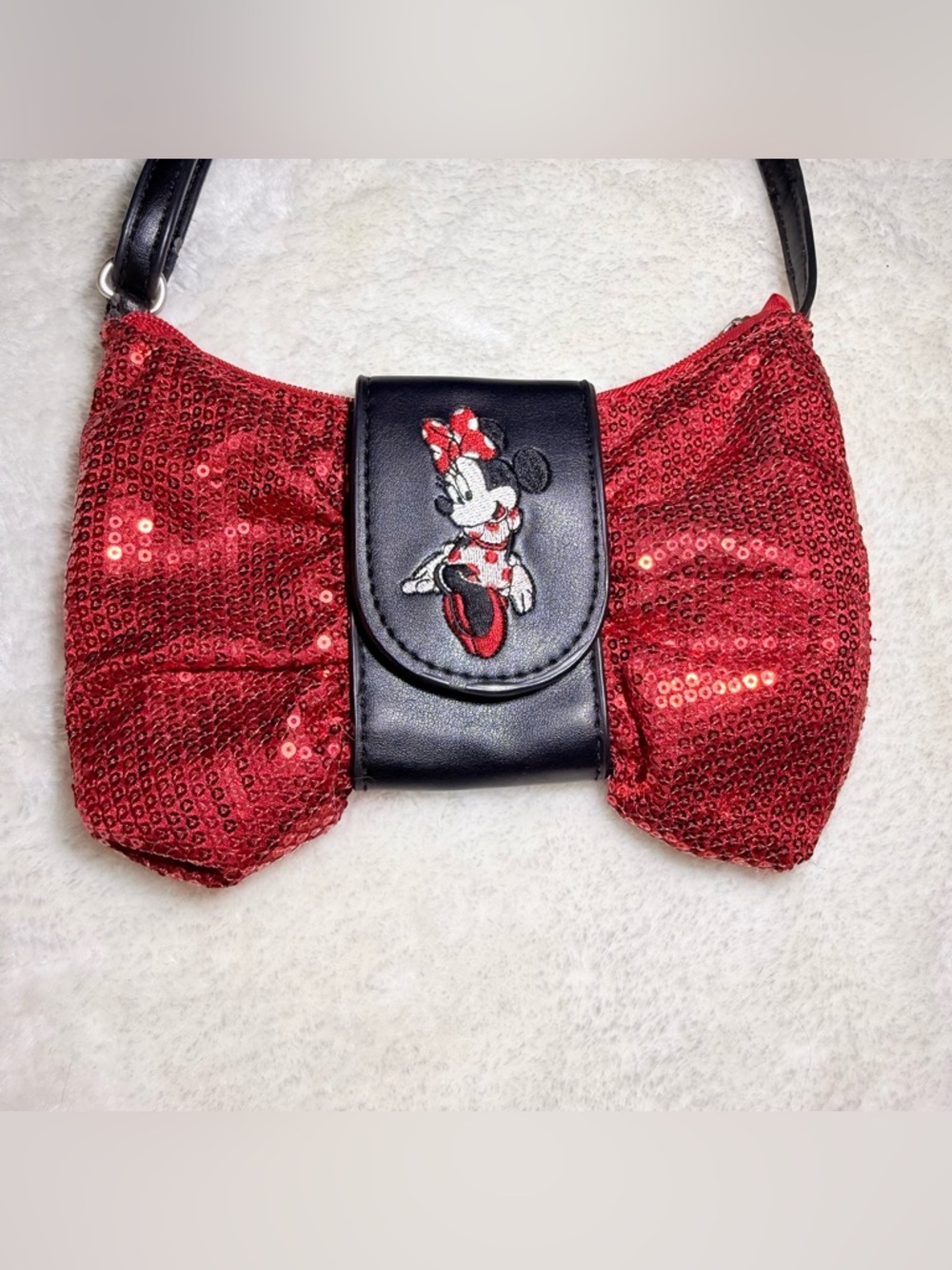 Disney Parks exclusive Minnie Mouse Red Sequin Bow Shoulder Bag